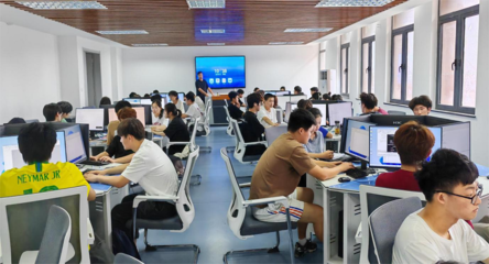 【本科教育教學工作巡禮】計算機與信息工程學院 砥礪奮進謀發(fā)展，篤行實干開新局——聚焦計算機網(wǎng)絡(luò)系統(tǒng)工程服務(wù)人才培養(yǎng)